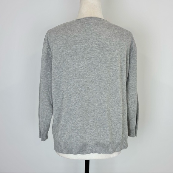 Evan Picone grey v-neck sweater - Picture 4 of 5